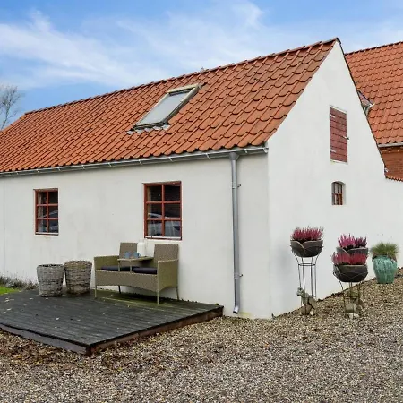 Holiday home Bertold - 100m From The Sea In Ne Jutland By Interhome *